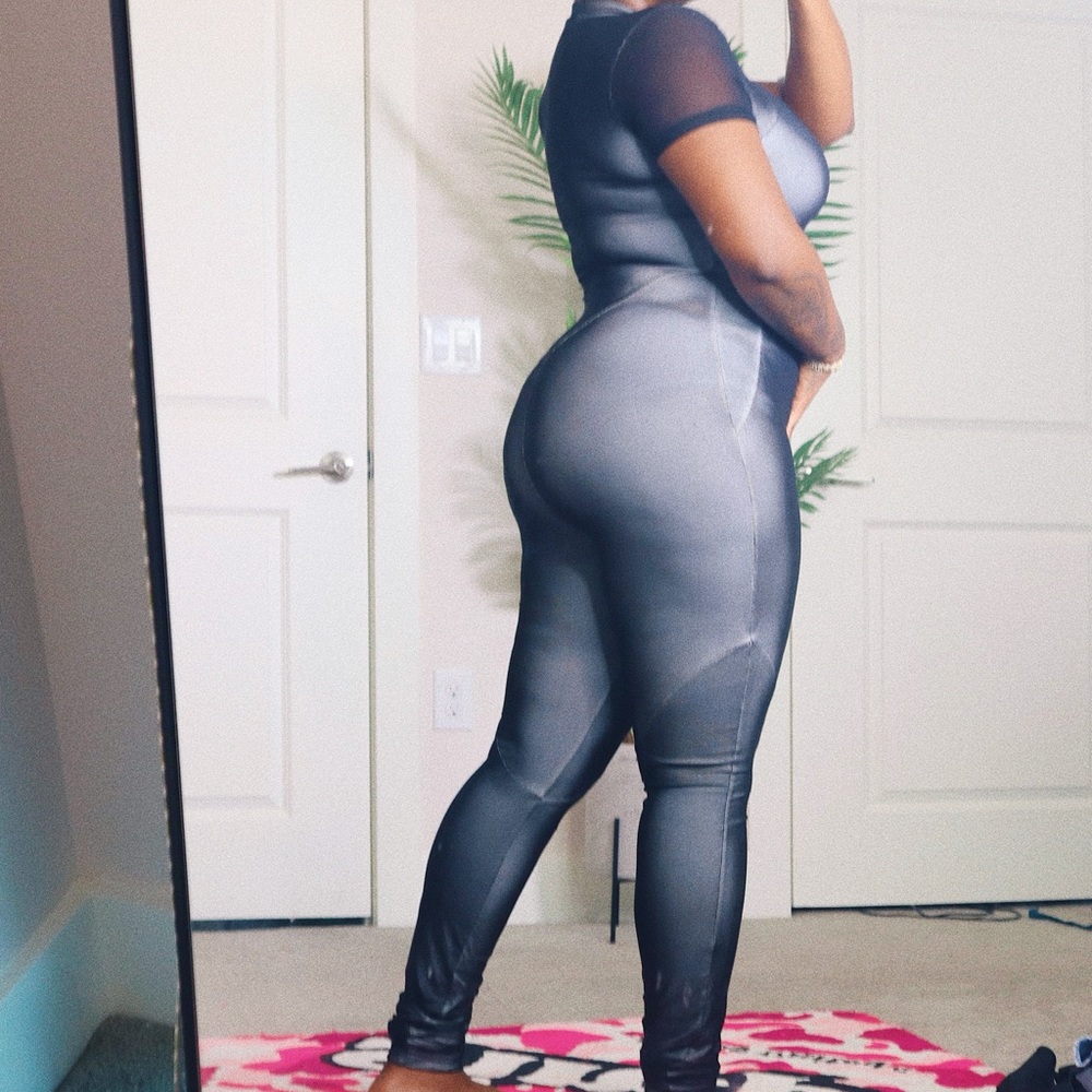 Mesh jumpsuit - Picture 2 of 4